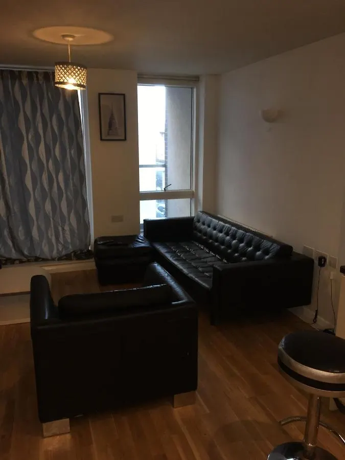 Apartment 1 Bed Apt Near Canary Wharf London City Centre
