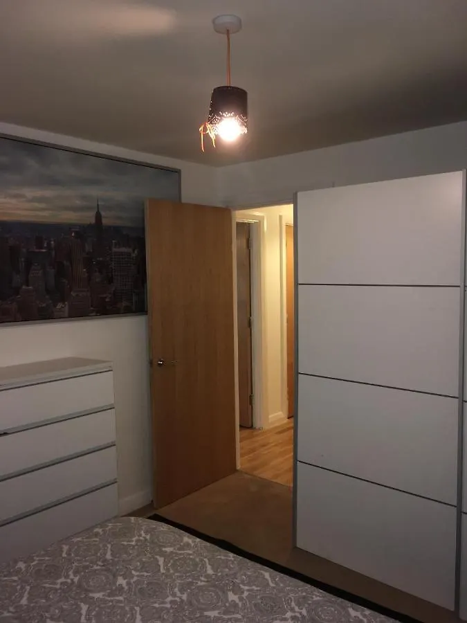 1 Bed Apt Near Canary Wharf London City Centre 0*,
